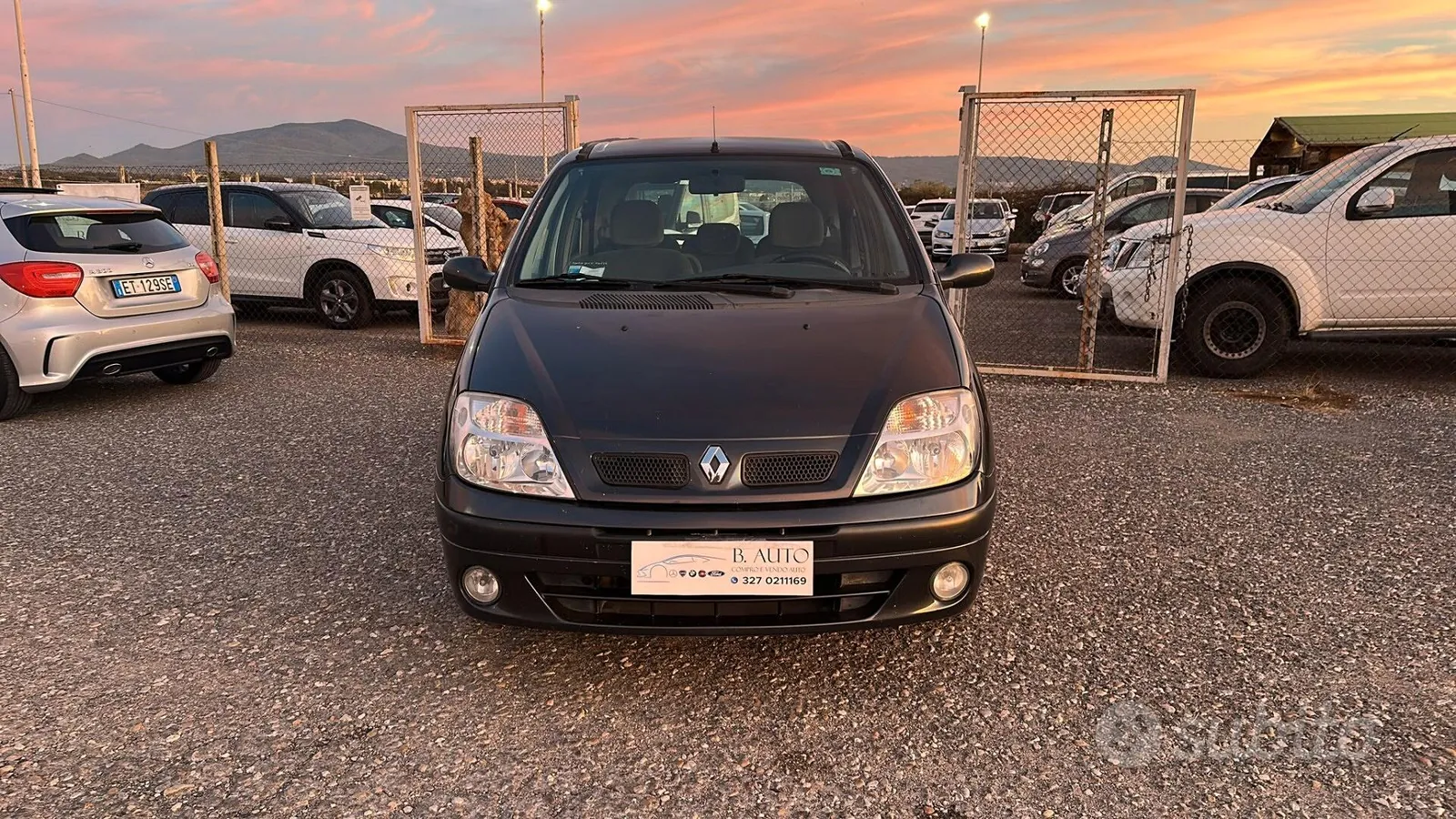 Renault Megane Scenic 2002 photo 4