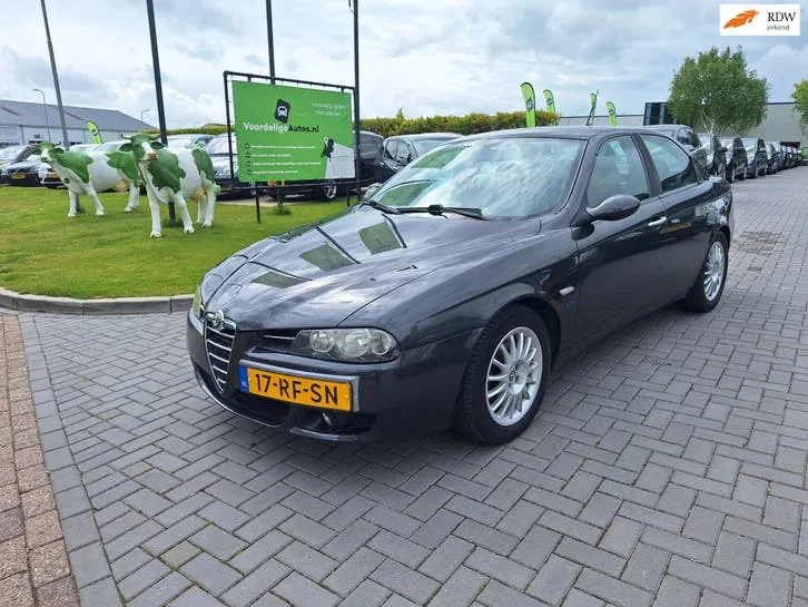 Alfa Romeo 156