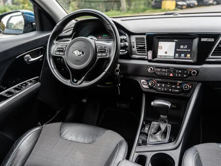 Kia Niro 2017 photo 2