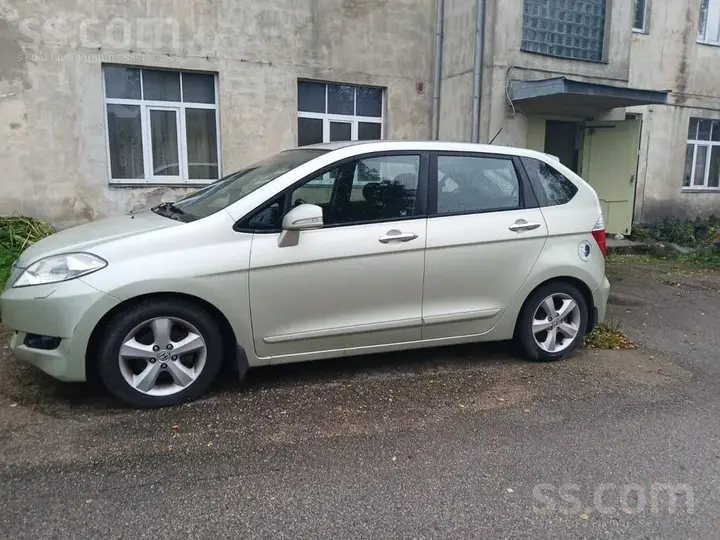 Honda Fr-V 2005 photo 3