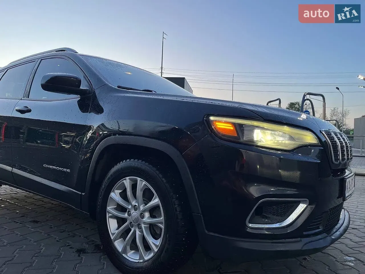 Jeep Cherokee 2019 photo 4