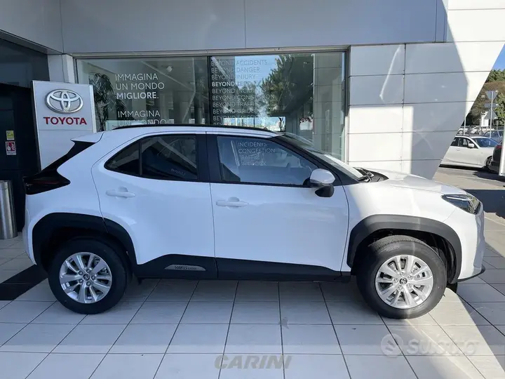 Toyota Yaris Cross 2026 photo 2