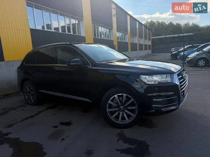 Audi Q7 2016 photo 5