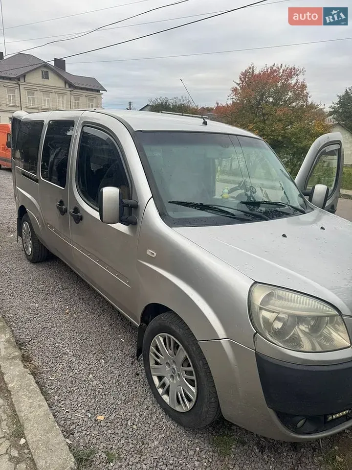 Fiat Doblo 2006 photo 2