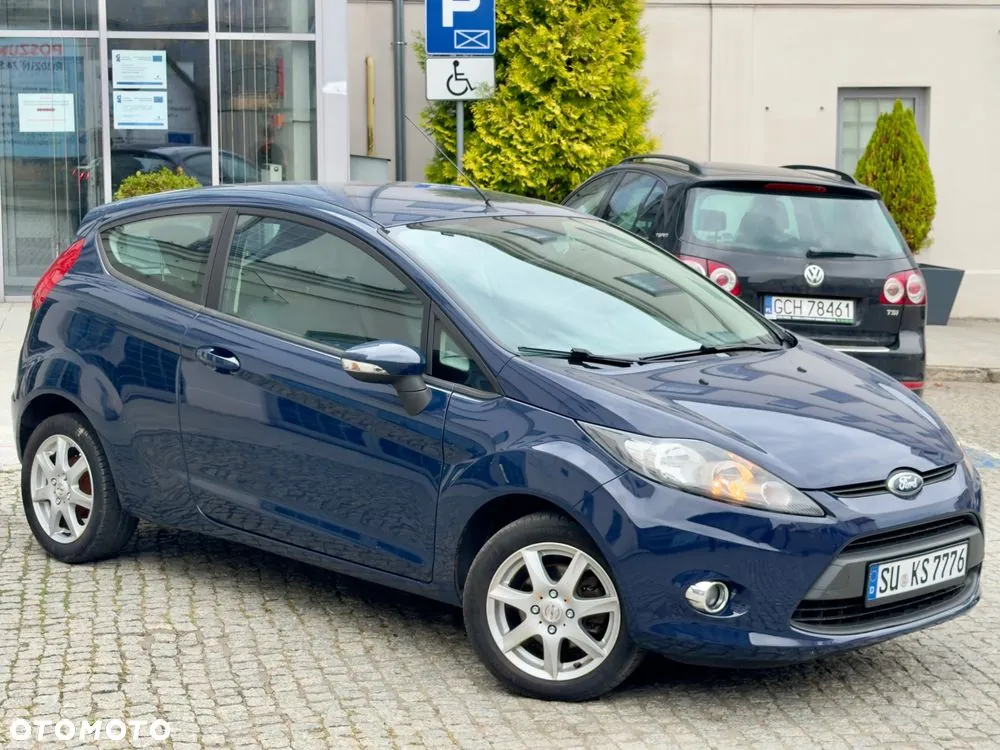 Ford Fiesta 2011 photo 3