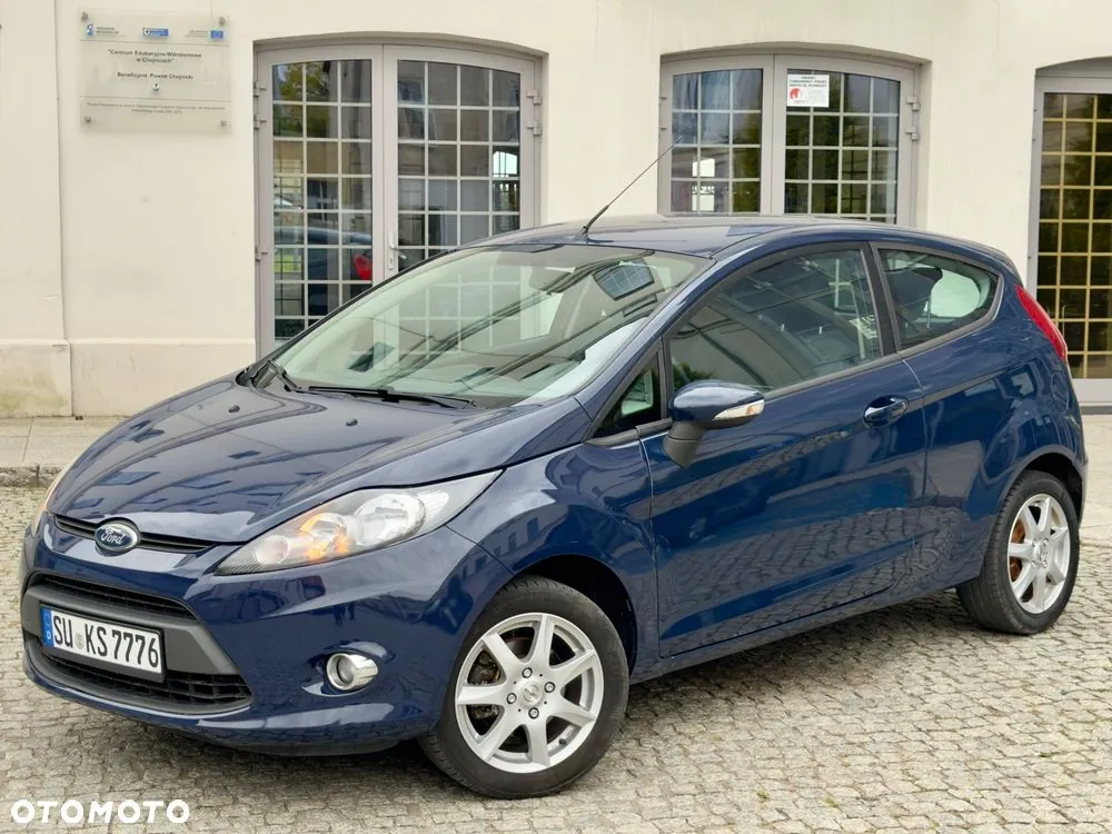 Ford Fiesta 2011 photo 2