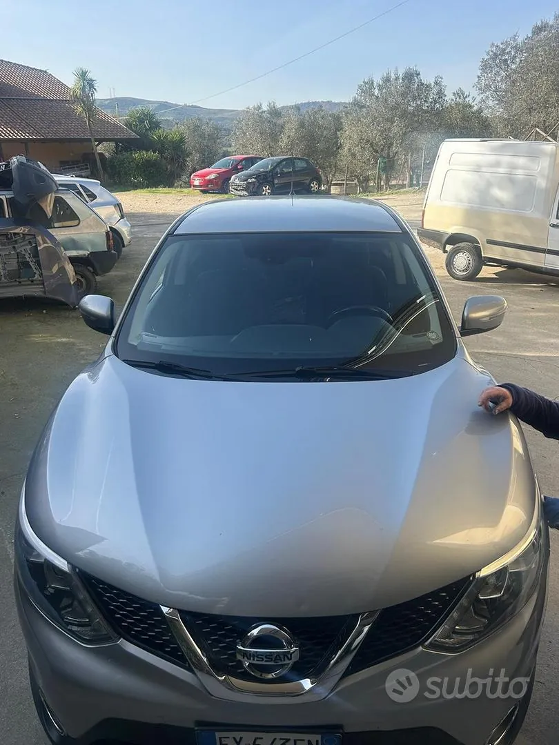 Nissan Qashqai 2015 photo 2