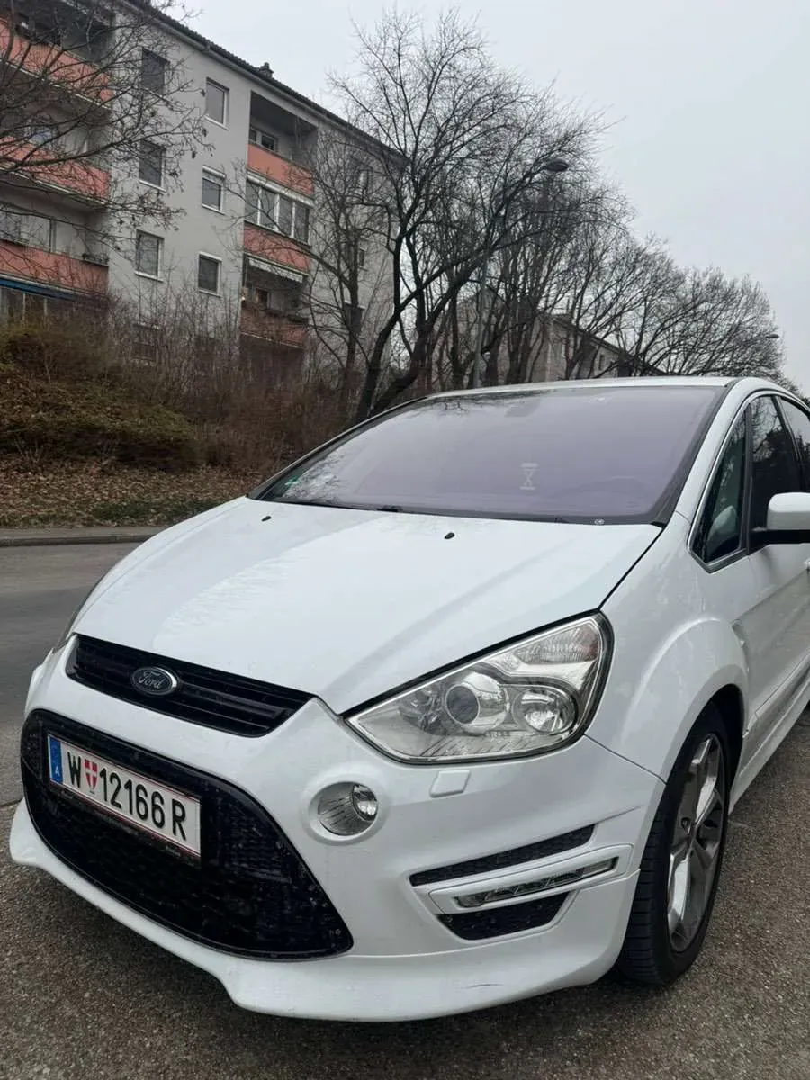 Ford S-Max 2011 photo 2