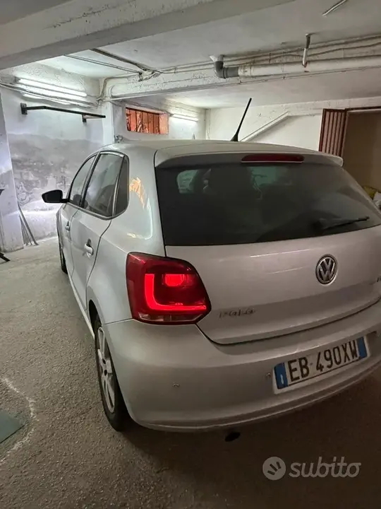 Volkswagen Polo 2010 photo 2