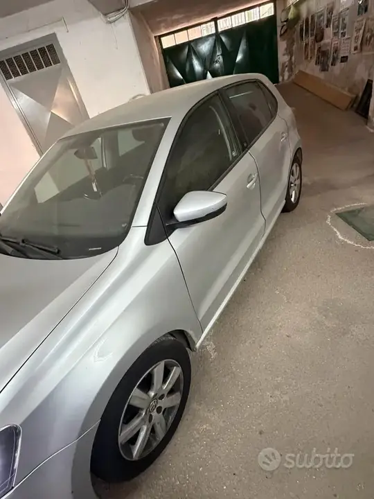 Volkswagen Polo 2010 photo 3