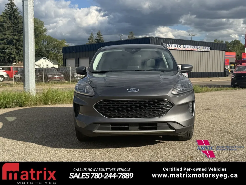Ford Escape 2021 photo 2