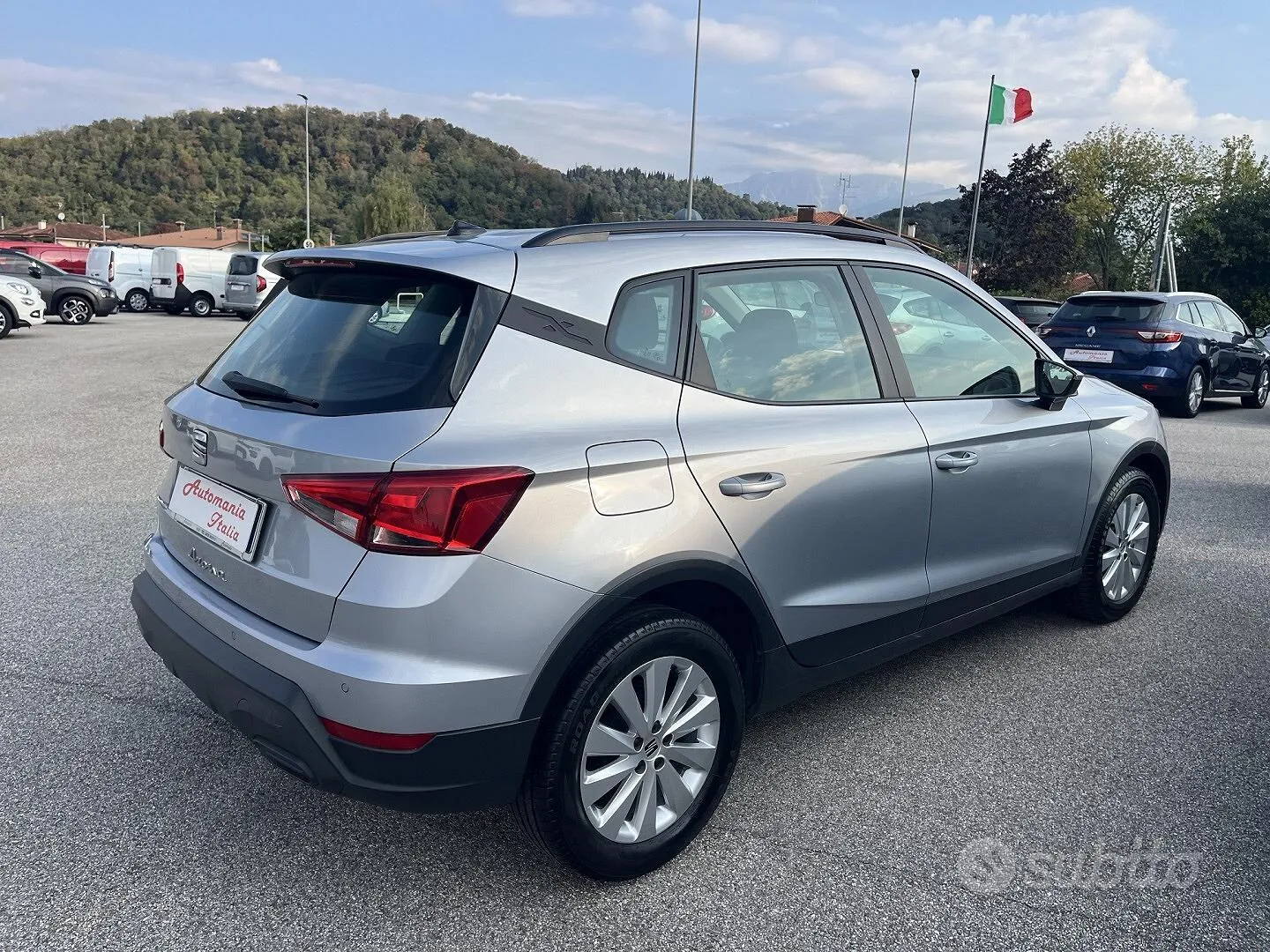 Seat Arona 2023 photo 3