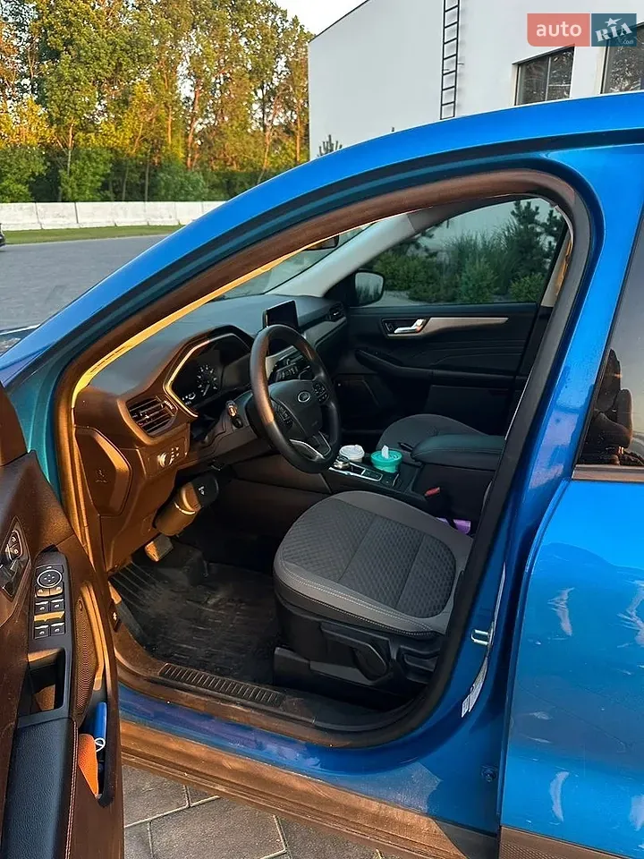 Ford Escape 2021 photo 4