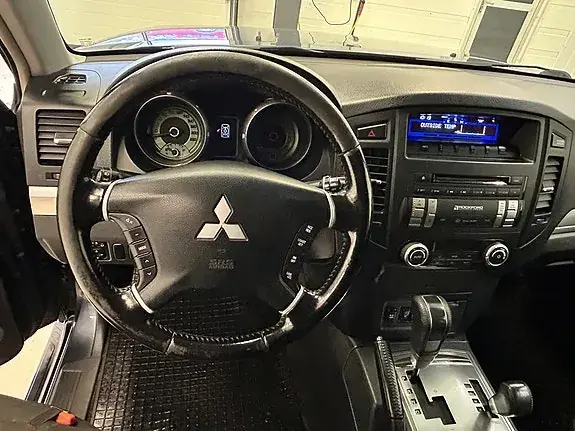 Mitsubishi Pajero 2007 photo 4