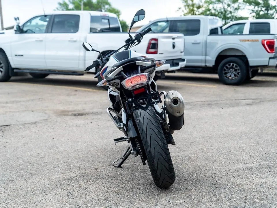 BMW G310R 2020 photo 4