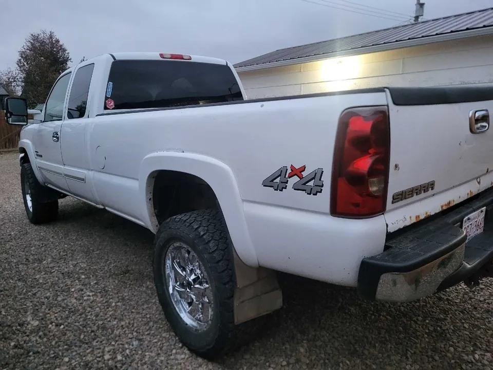 Chevrolet C/K Pickup 2500 2003 photo 5