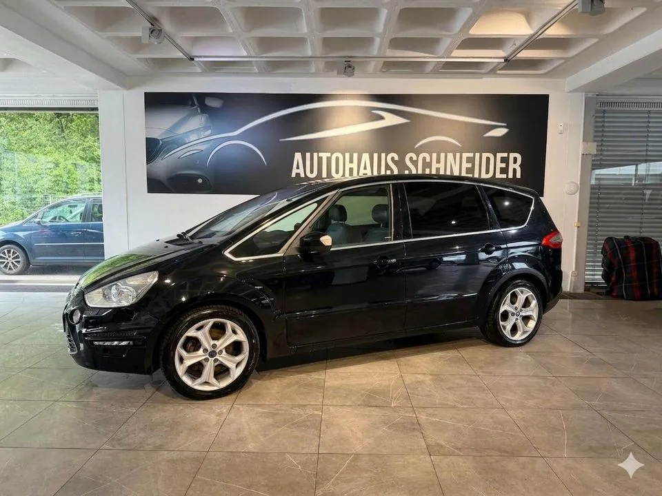Ford S-Max Titanium
