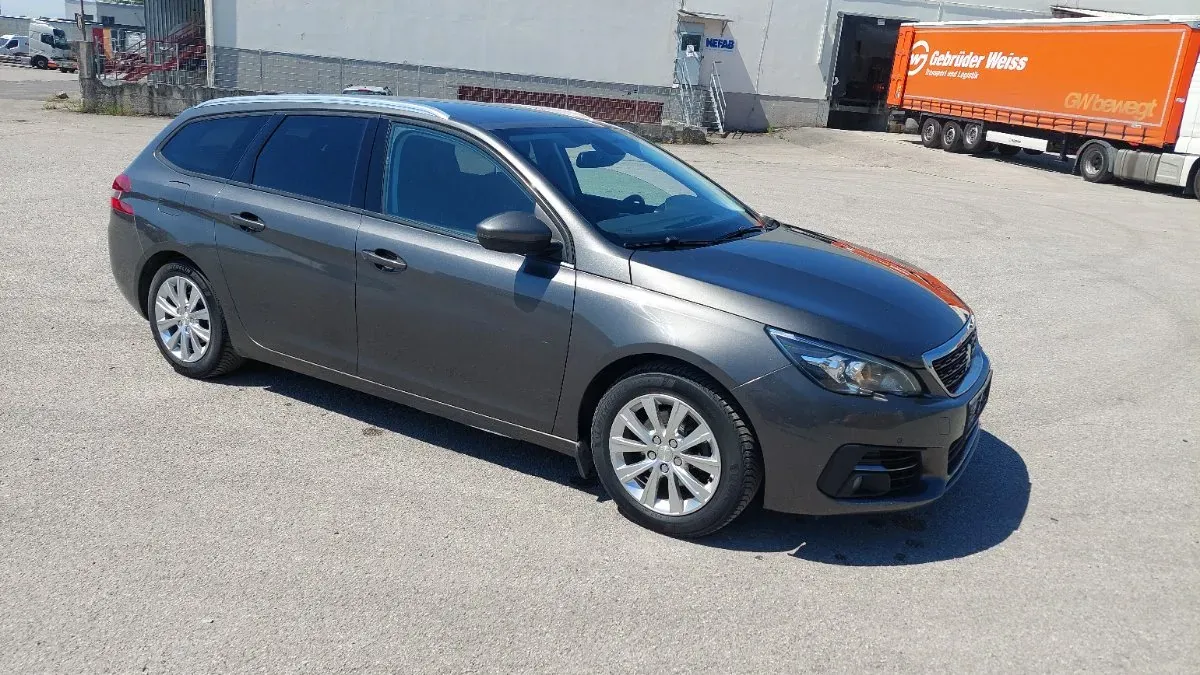 Peugeot 308 2018 photo 3