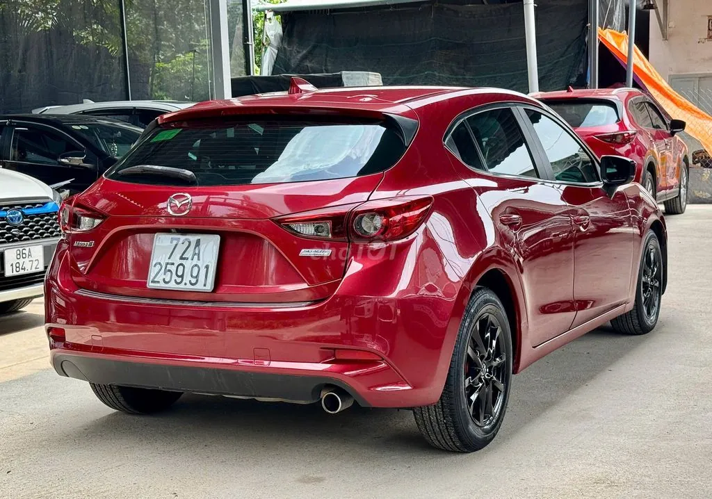 Mazda 3 2018 photo 3