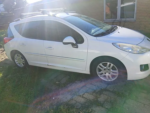Peugeot 207 Sw 2011 photo 4