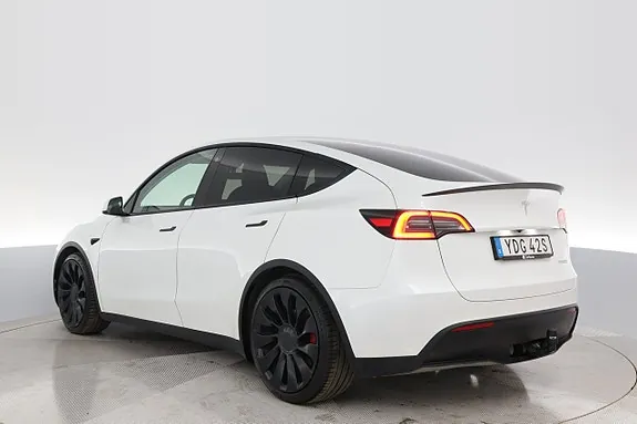 Tesla Model Y 2023 photo 4
