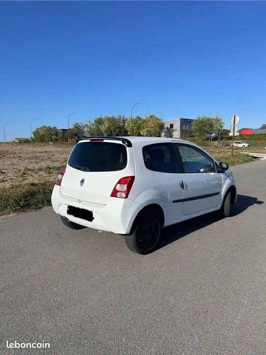 Renault Twingo 2011 photo 2