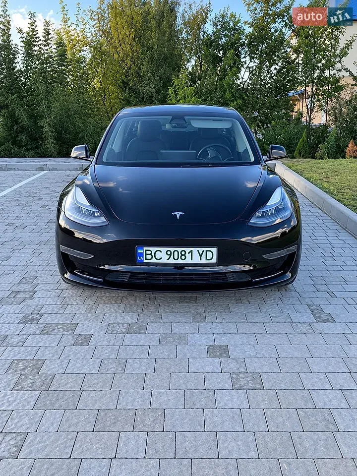 Tesla Model 3 2023 photo 5