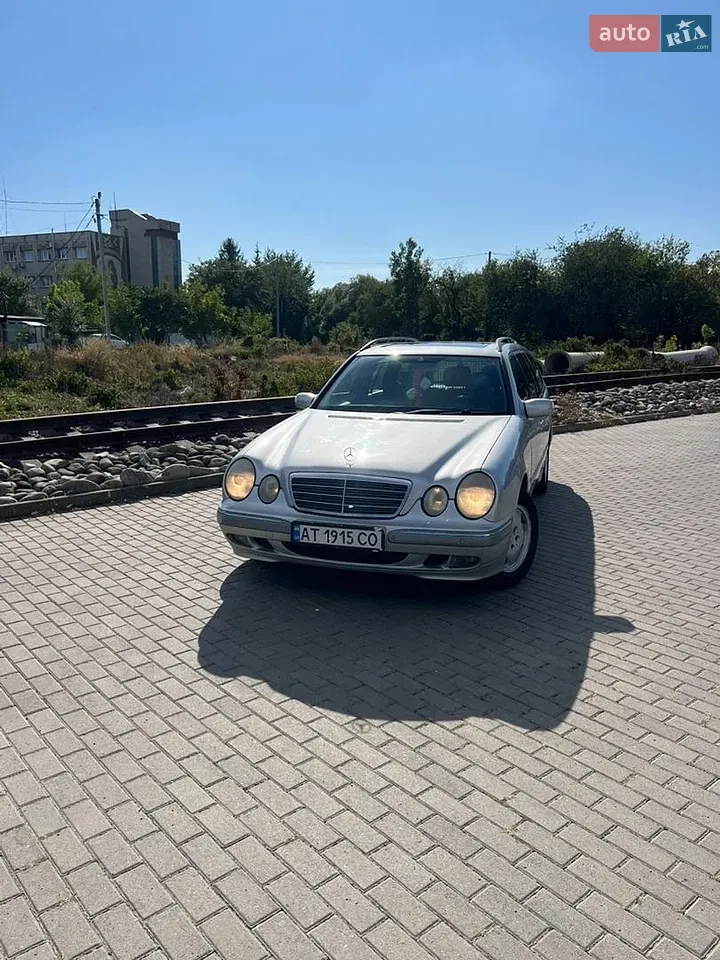 Mercedes-Benz E-Class 2000 photo 2