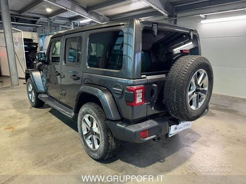Jeep Wrangler Unlimited 2018 photo 4