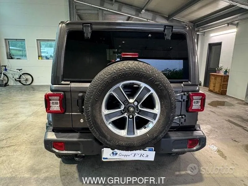 Jeep Wrangler Unlimited 2018 photo 5
