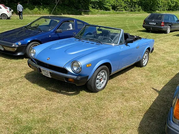 Fiat 124 Spider 1982 photo 5