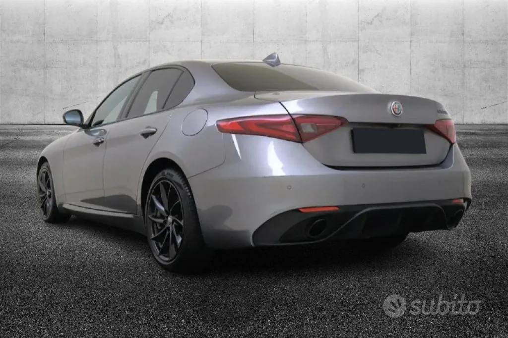 Alfa Romeo Giulia 2020 photo 4