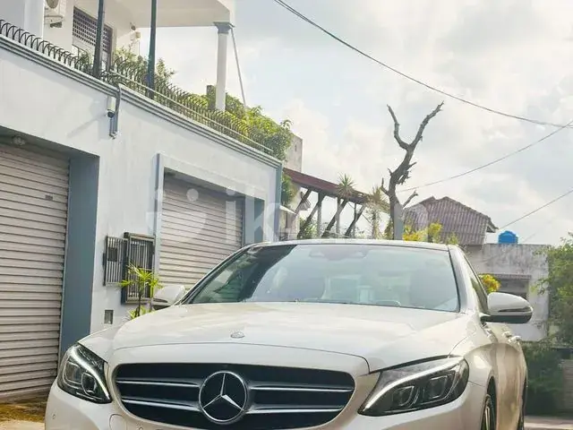 Mercedes-Benz C350