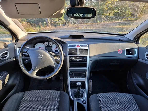 Peugeot 307 2006 photo 2