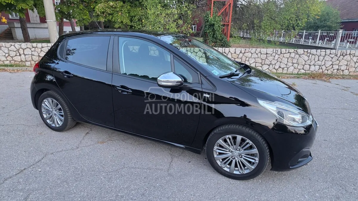 Peugeot 208 2016 photo 4