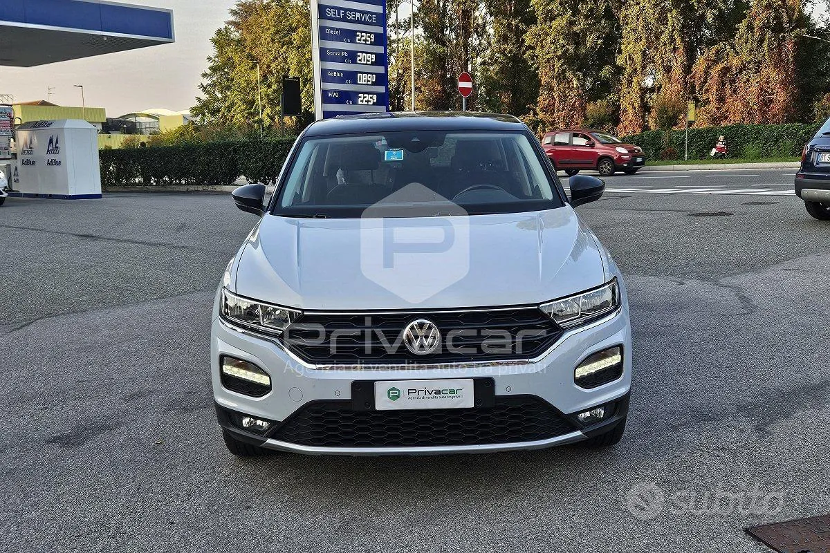 Volkswagen T-Roc 2019 photo 2