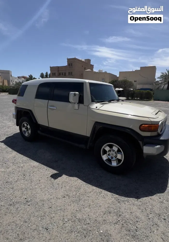 Toyota Fj 2012 photo 5