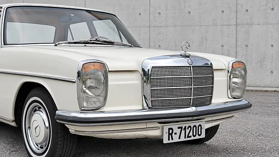 Mercedes-Benz 200 1971 photo 5