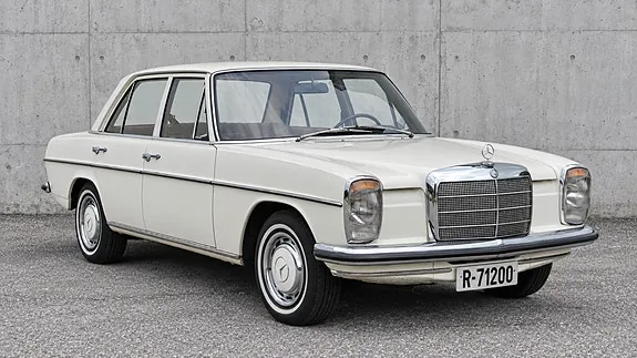 Mercedes-Benz 200 1971 photo 3