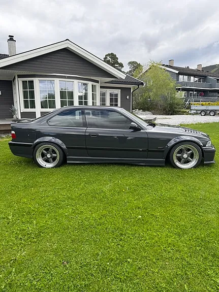 BMW M3 1995 photo 2