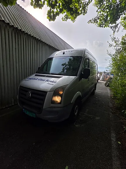 Volkswagen Crafter 35 2011 photo 2