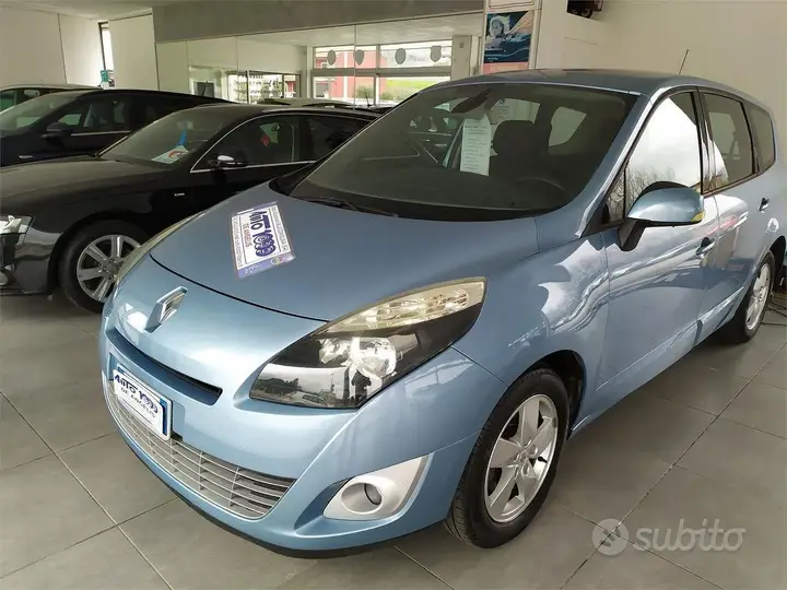 Renault Scenic 2010 photo 4