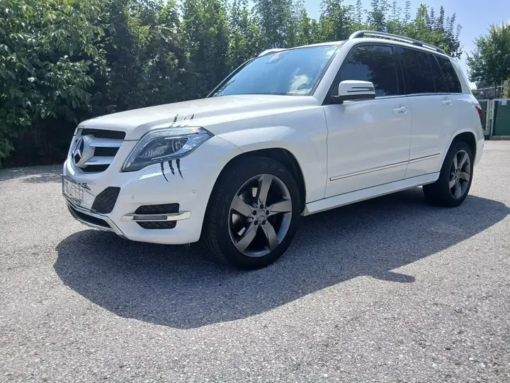 Mercedes-Benz Glk Class 2013 photo 2