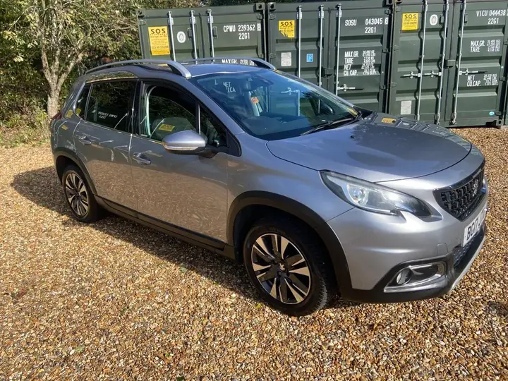 Peugeot 2008 2017 photo 2