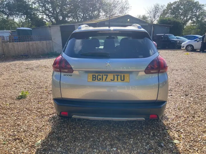 Peugeot 2008 2017 photo 4