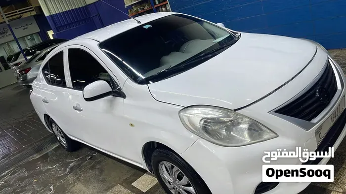 Nissan Sunny 2014 photo 4