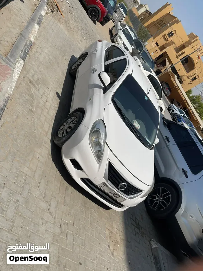 Nissan Sunny 2014 photo 2