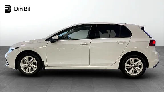 Volkswagen Golf I 2023 photo 2