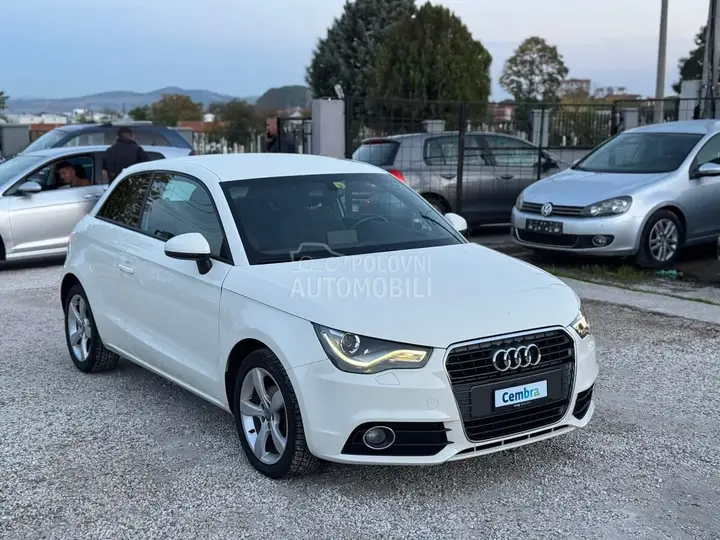 Audi A1 2011 photo 3
