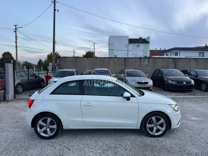 Audi A1 2011 photo 4